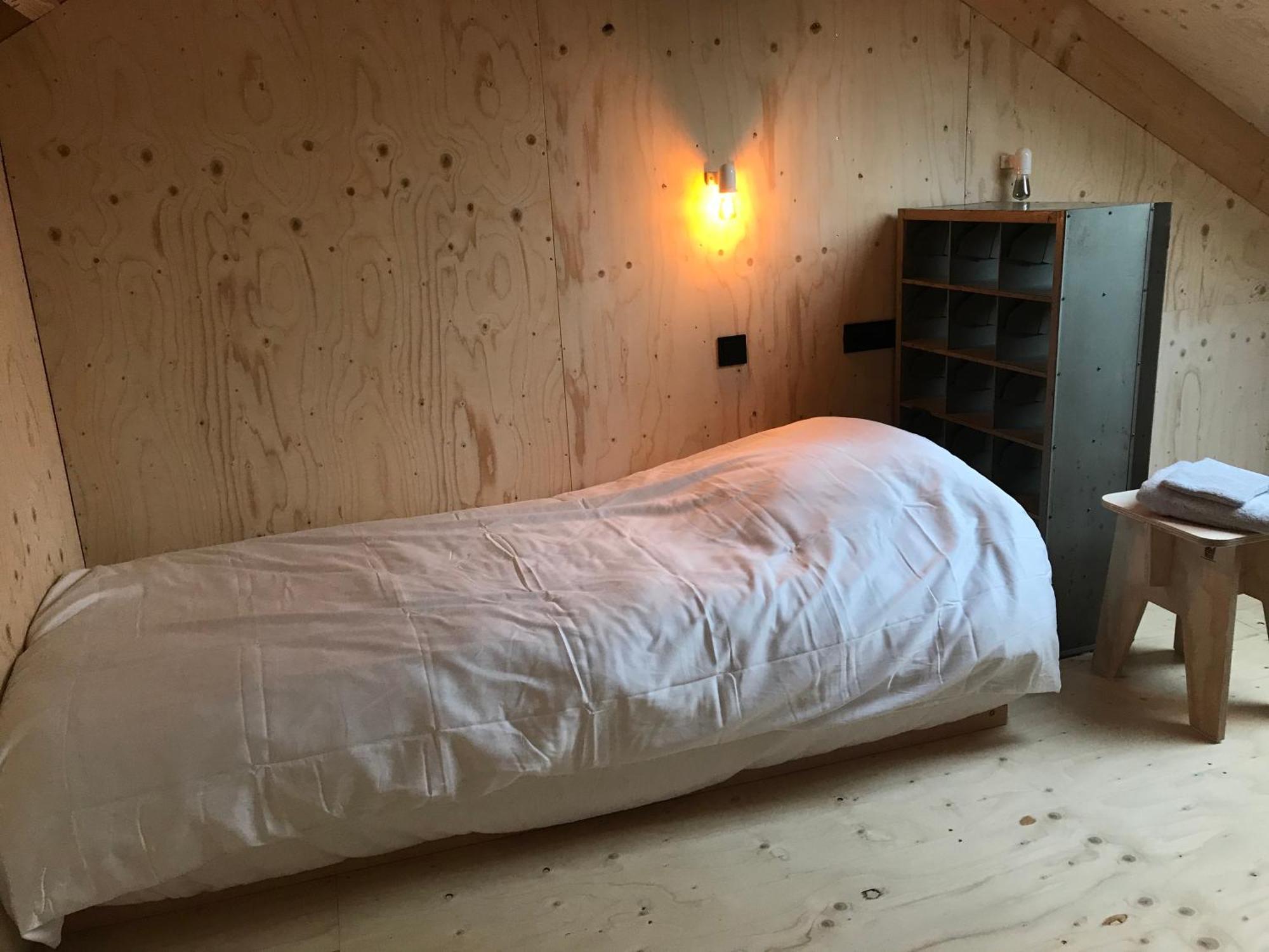 Bed En Brood In De Kapschuur - Boerderij De Zuiderkrib Bed & Breakfast Kraggenburg Екстериор снимка